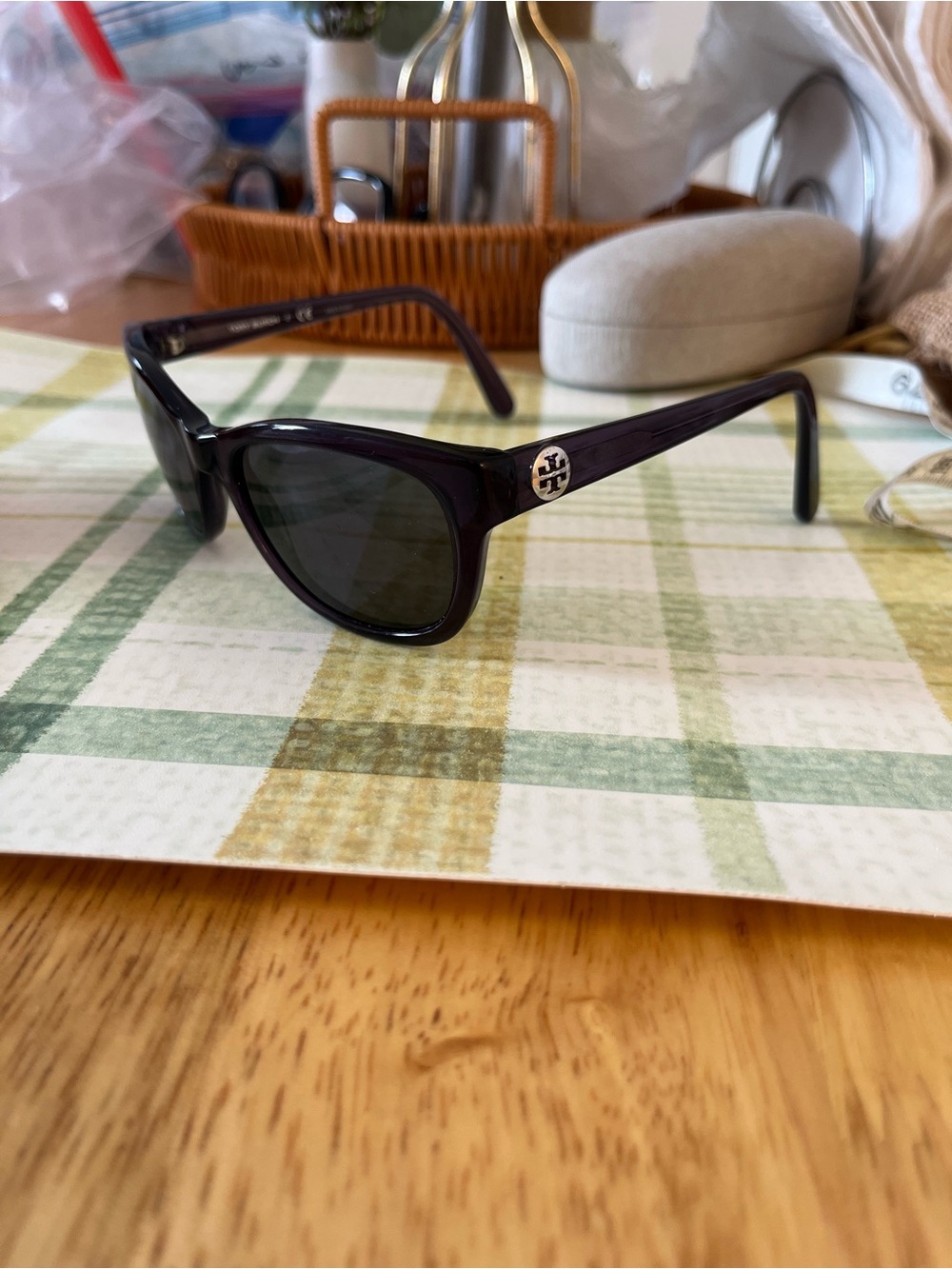 Authentic Tory Burch vintage Sunglasses TY7044 Black Frame Black Lens 54MM